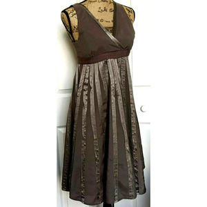 Hazel Gray Dress Ribbon Sleeveless V-Neck A-Line